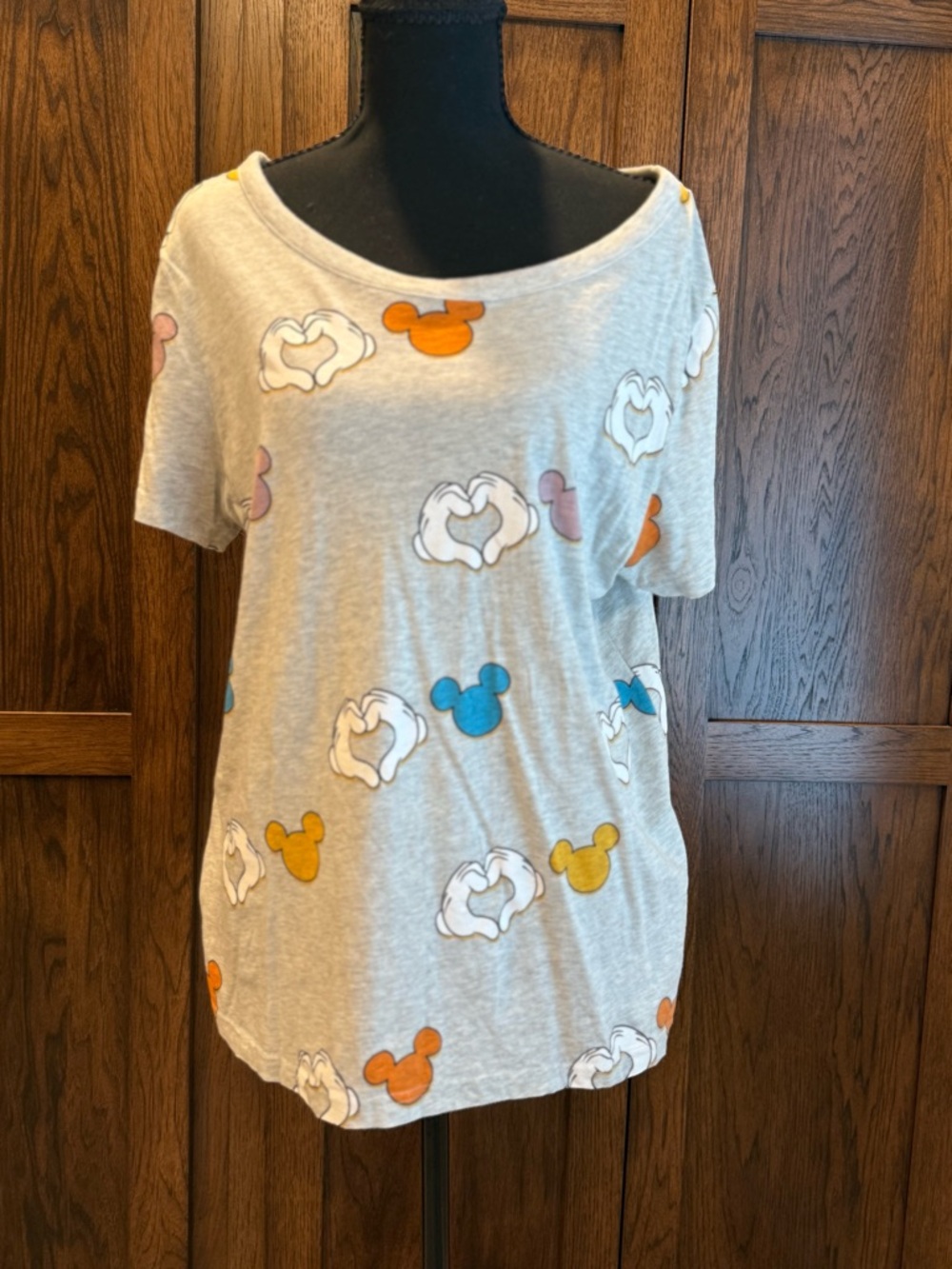 Disney Gray Short Sleeve Tee with Multicolor “Heart Hands” Print